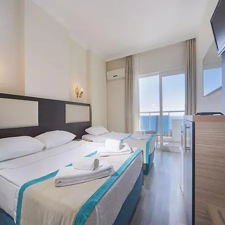 Grand Juno Beach Hotel