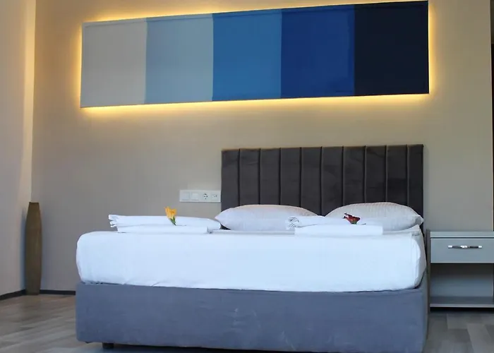 Grand Juno Beach Hotel